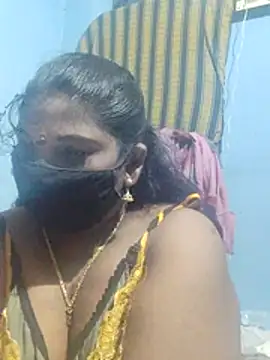 Snapshot of divyasree1431 chatting on July 9, 2026, 10:14 pm divyasree1431 online show from July 9, 2026, 10:14 pm