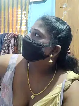 Snapshot of divyasree1431 chatting on July 18, 2026, 5:33 am divyasree1431 online show from July 18, 2026, 5:33 am