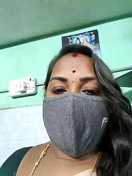 Tamil Hot Priya online show from April 9, 2026, 6:35 pm