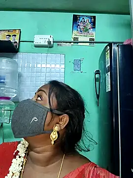 Tamil Hot Priya online show from April 10, 2026, 6:01 pm