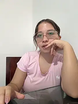 Snapshot of AliciaWhite_nt chatting on June 11, 2026, 4:49 pm AliciaWhite nt online show from June 11, 2026, 4:49 pm