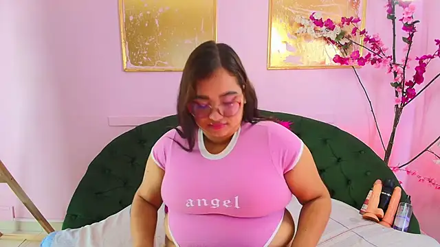 Snapshot of minniesofi chatting on January 10, 2026, 11:34 am minniesofi online show from January 10, 2026, 11:34 am