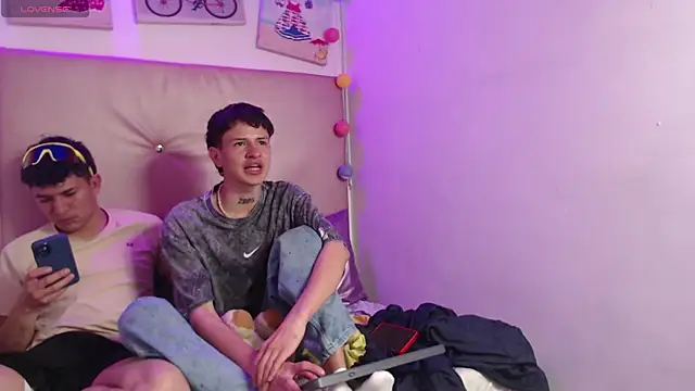 Snapshot of iam__lukas__ chatting on January 7, 2026, 5:04 pm iam lukas online show from January 7, 2026, 5:04 pm