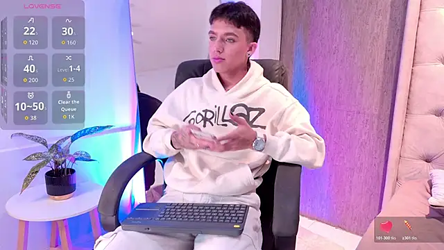 LeoHard   online show from April 13, 2026, 1:44 am