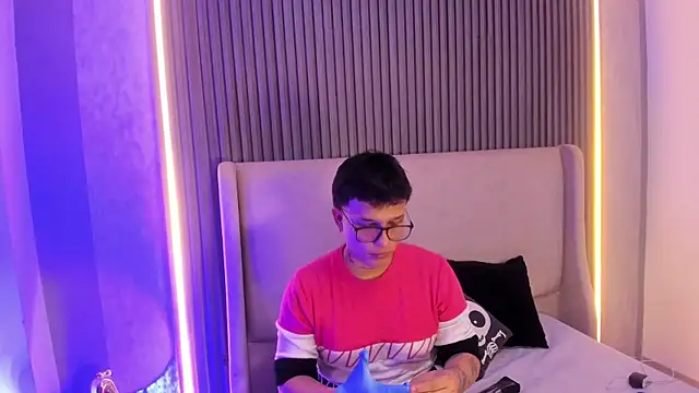 SamuParker online show from January 11, 2026, 3:55 am