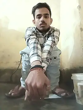 Rajkuma12345 online show from January 13, 2026, 3:34 am