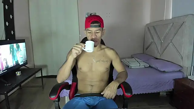 Snapshot of antonio_aguilarx chatting on July 28, 2026, 6:07 pm antonio aguilarx online show from July 28, 2026, 6:07 pm