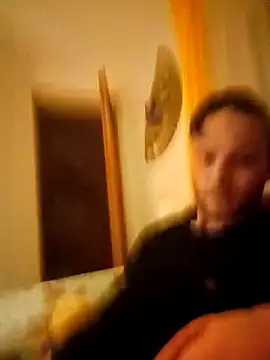 Snapshot of Maggo88 chatting on February 12, 2026, 8:04 pm Maggo88 online show from February 12, 2026, 8:04 pm