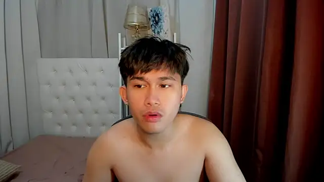 davincihugecock online show from February 22, 2026, 8:40 pm