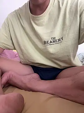 Yamashita7041 online show from February 9, 2026, 1:42 am