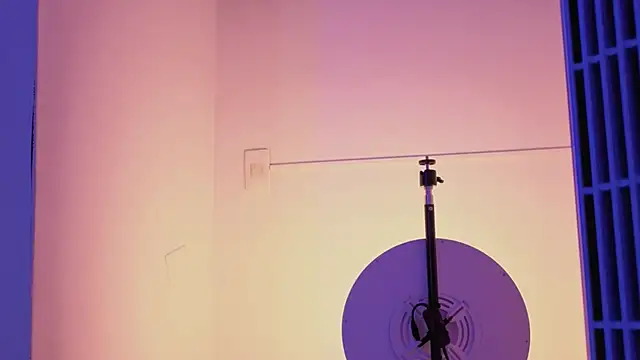 nova salvatore online show from February 3, 2026, 3:59 am