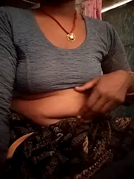 Snapshot of Hirdesh_sahu chatting on June 18, 2026, 5:19 am Hirdesh sahu online show from June 18, 2026, 5:19 am