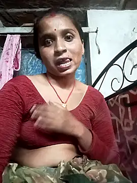 Snapshot of Hirdesh_sahu chatting on July 4, 2026, 4:13 pm Hirdesh sahu online show from July 4, 2026, 4:13 pm
