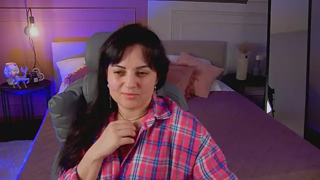  SilkyShadow  online show from February 27, 2026, 2:11 am