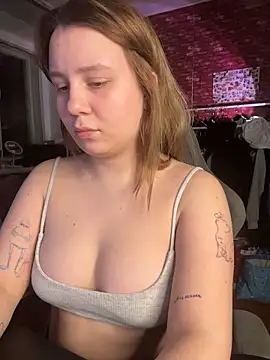 AnnaSeint online show from March 27, 2026, 5:23 pm