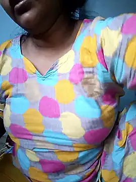 Snapshot of Desi_Nil_pori chatting on January 18, 2026, 4:27 am Desi Nil pori online show from January 18, 2026, 4:27 am