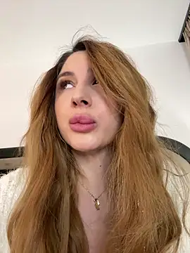 LucyBridgette online show from February 21, 2026, 9:10 am