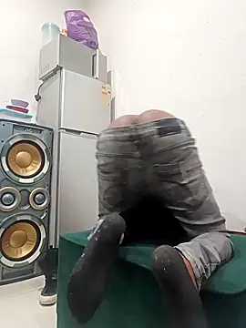 Winterslender online show from March 8, 2026, 8:45 pm