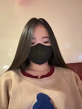 Gwen879 online show from March 16, 2026, 12:38 am