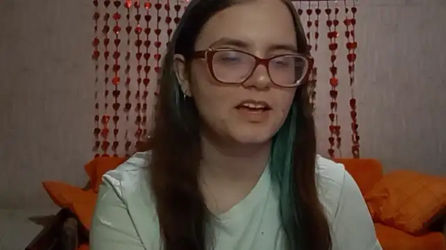 Miyabeee online show from February 12, 2026, 5:08 pm