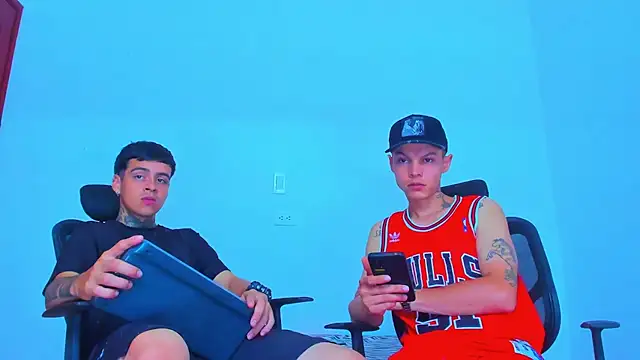 Thomas-Wil online show from April 19, 2026, 3:22 pm