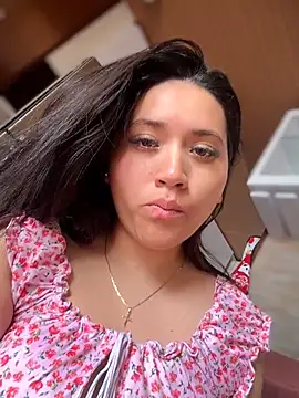 Veronica Wins  online show from May 23, 2026, 5:39 pm
