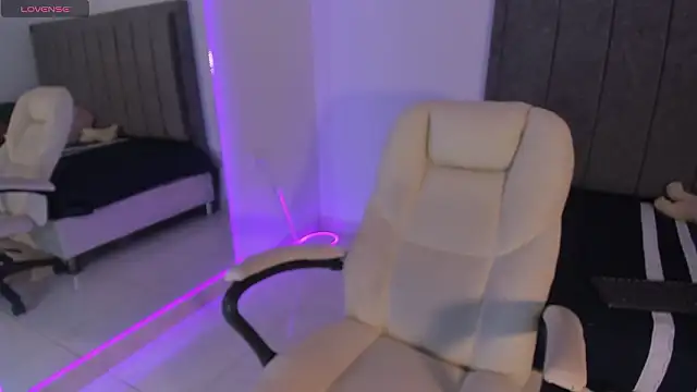 rosse taylorx1 online show from March 7, 2026, 6:49 pm