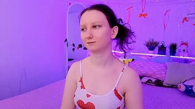 Snapshot of SunshineBlaze chatting on February 3, 2026, 1:27 pm SunshineBlaze online show from February 3, 2026, 1:27 pm