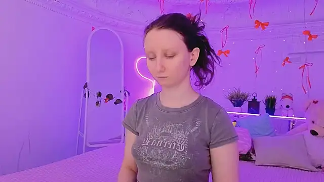 Snapshot of SunshineBlaze chatting on February 10, 2026, 1:26 pm SunshineBlaze online show from February 10, 2026, 1:26 pm