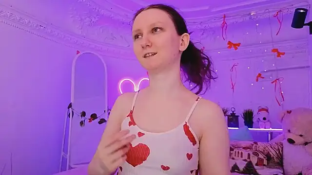 Snapshot of SunshineBlaze chatting on February 11, 2026, 1:27 pm SunshineBlaze online show from February 11, 2026, 1:27 pm