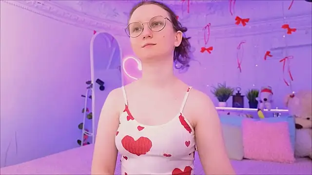 Snapshot of SunshineBlaze chatting on February 21, 2026, 5:30 am SunshineBlaze online show from February 21, 2026, 5:30 am