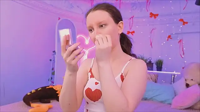 Snapshot of SunshineBlaze chatting on February 26, 2026, 1:21 pm SunshineBlaze online show from February 26, 2026, 1:21 pm