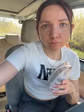 Marina und Jayden online show from April 22, 2026, 3:24 pm