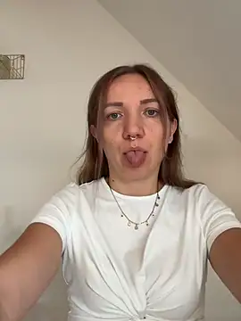 Marina und Jayden online show from July 24, 2026, 12:58 pm