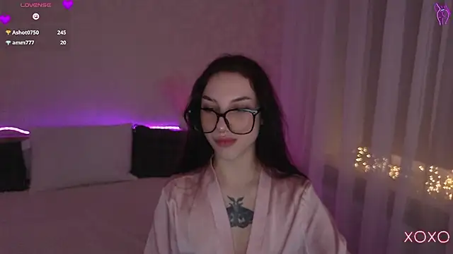 TianaHot777 online show from February 4, 2026, 1:44 am