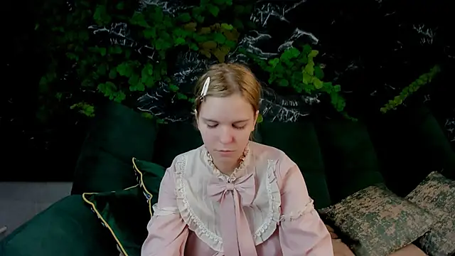 Snapshot of ALZA_AZURE chatting on February 15, 2026, 7:10 pm ALZA AZURE online show from February 15, 2026, 7:10 pm