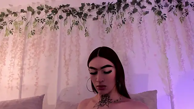 lizz lunna online show from March 2, 2026, 8:59 pm