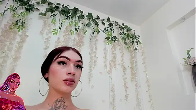 Snapshot of lizz_lunna chatting on July 17, 2026, 7:08 pm lizz lunna online show from July 17, 2026, 7:08 pm