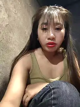 apple0011 online show from February 12, 2026, 3:34 am