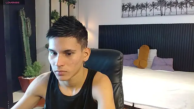 paullcb online show from February 15, 2026, 3:47 am