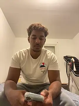 Axel black10 online show from March 22, 2026, 7:50 pm