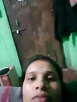 Cutie komal online show from January 17, 2026, 3:06 pm