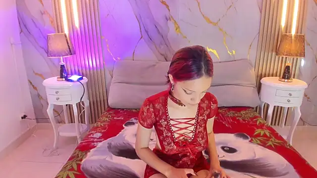 LaxiZoe online show from January 14, 2026, 7:41 pm