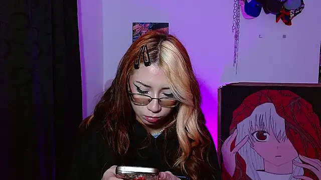 kittymiauu444 online show from April 7, 2026, 5:19 am