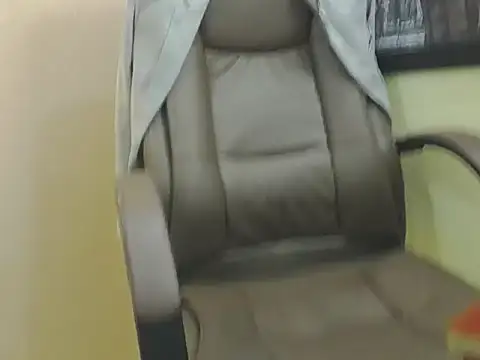 Oswalldo   online show from February 21, 2026, 11:11 am