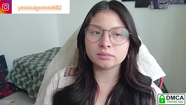 yessica gomez01 online show from February 8, 2026, 1:47 pm