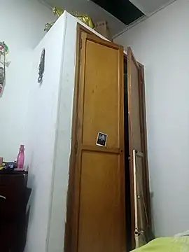 DaisyPassio online show from April 13, 2026, 1:44 am