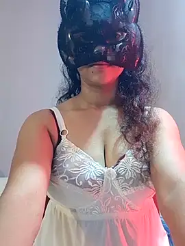 cutehotwife online show from May 18, 2026, 4:07 am