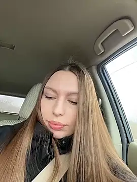 LeiaMood online show from April 6, 2026, 4:57 am