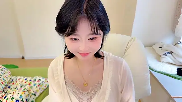 Onefiona online show from March 15, 2026, 6:52 am